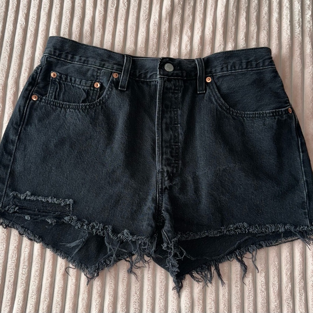 Levi's Black Jean Shorts Frayed Hem